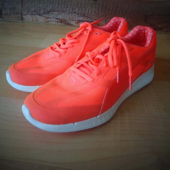 Puma EverTrack Ignite Running Walking Tennis Shoes - Picture 1 of 3